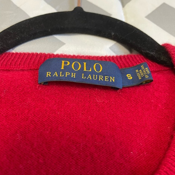 Sweaters - Picture 3 of 3